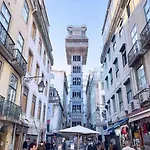4 In Baixa Lägenhet *